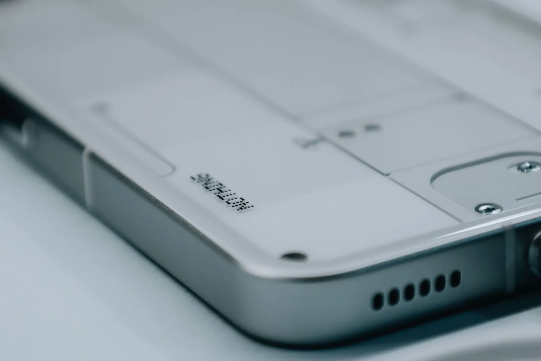 智能黑板与中控系统集成:打造高效互动课堂的技术实践