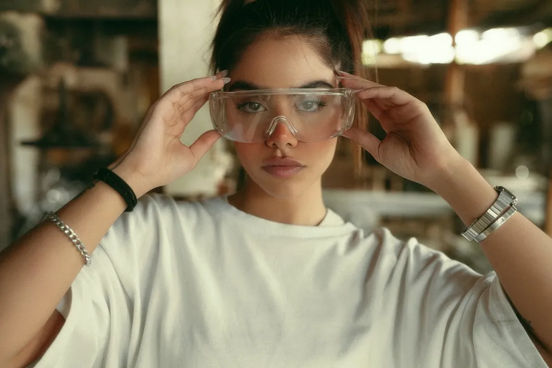 2025年K12教育装备采购趋势:视频展台与中控系统选型要点